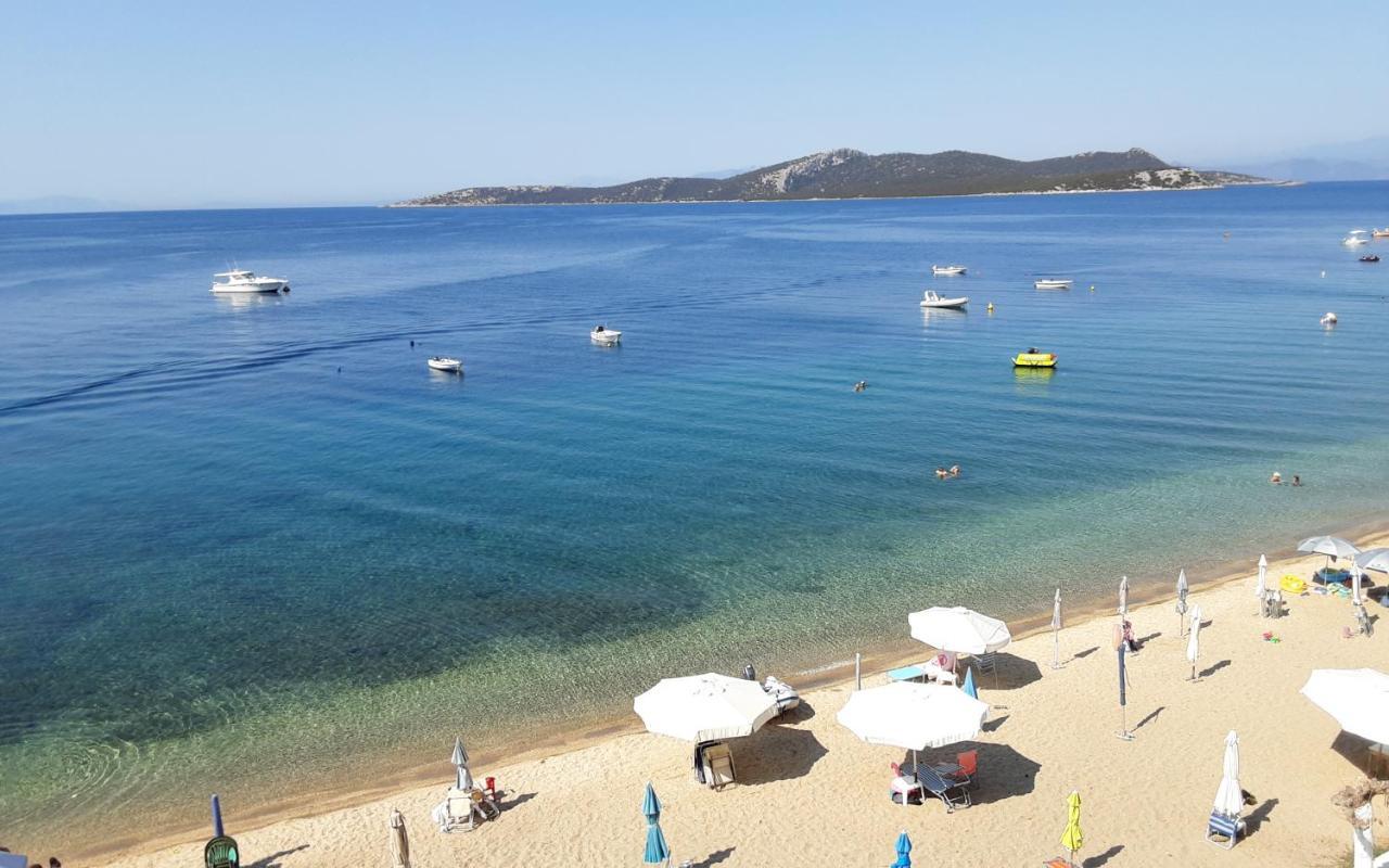 Nea Styra Seafront Apartment With Stunning View ภายนอก รูปภาพ